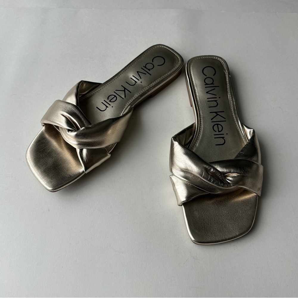 Calvin Klein Marita Casual Slip-On Flat Women's Sandals Sz 8.5 Slightly used